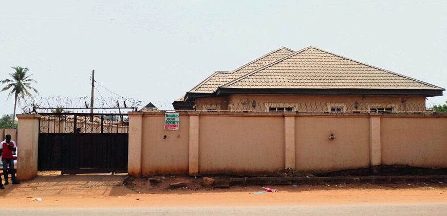 Property at 30 Gaius Idubor Street off Gapiona road GRA Benin City Edo State Property at 30 Gaius Idubor Street off Gapiona road GRA Benin City Edo State