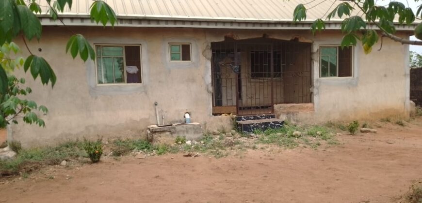 PROPERTY AT IKHUENIRO, OFF BENIN AGBOR ROAD, BENIN CITY, EDO STATE.