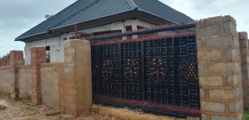 PROPERTY AT OBARETIN VILLAGE AREA, OFF BENIN-SAPELE ROAD, BENIN CITY, EDO STATE